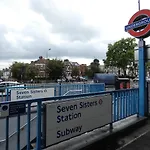 London Near Tottenham Hotspur Stay